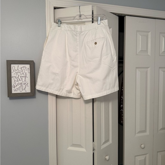 White Cherokee Shorts - Picture 5 of 14